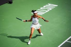 篮球——NBA常规赛：勇士胜雄鹿